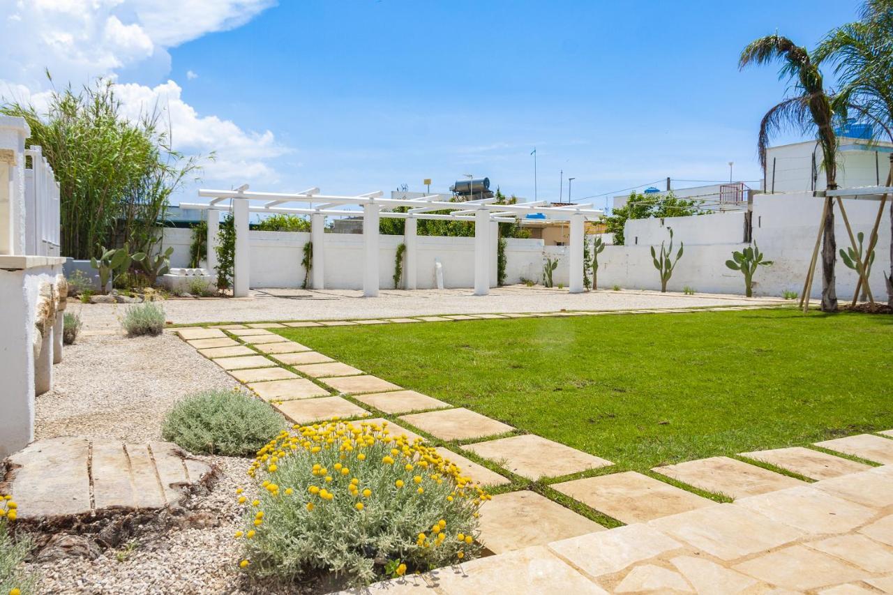 Trullo E Appartamenti Al Mare Torre San Giovanni Ugento Exterior foto