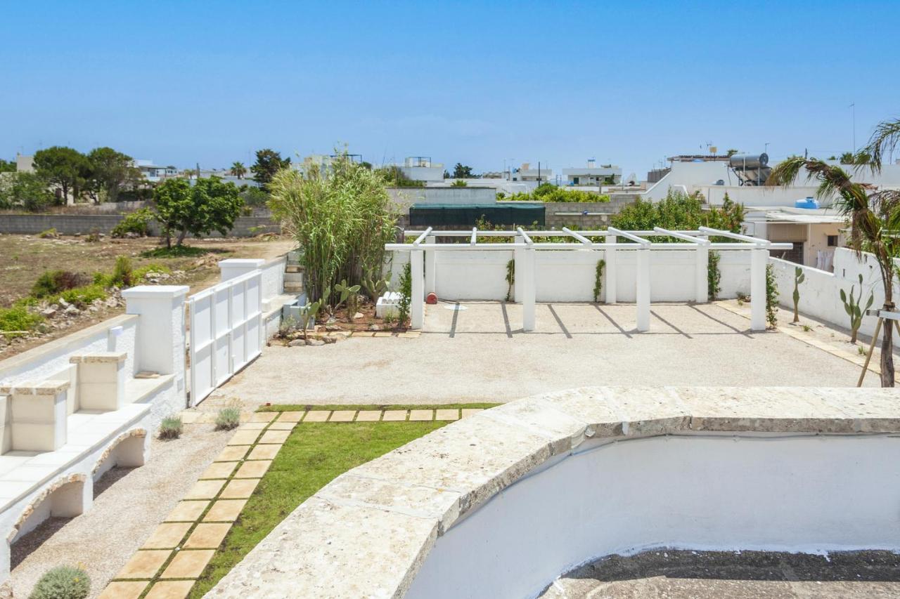 Trullo E Appartamenti Al Mare Torre San Giovanni Ugento Exterior foto