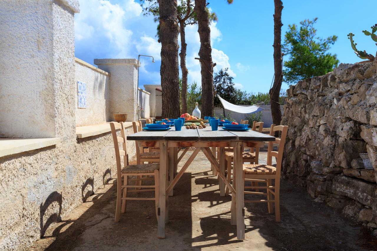 Trullo E Appartamenti Al Mare Torre San Giovanni Ugento Exterior foto