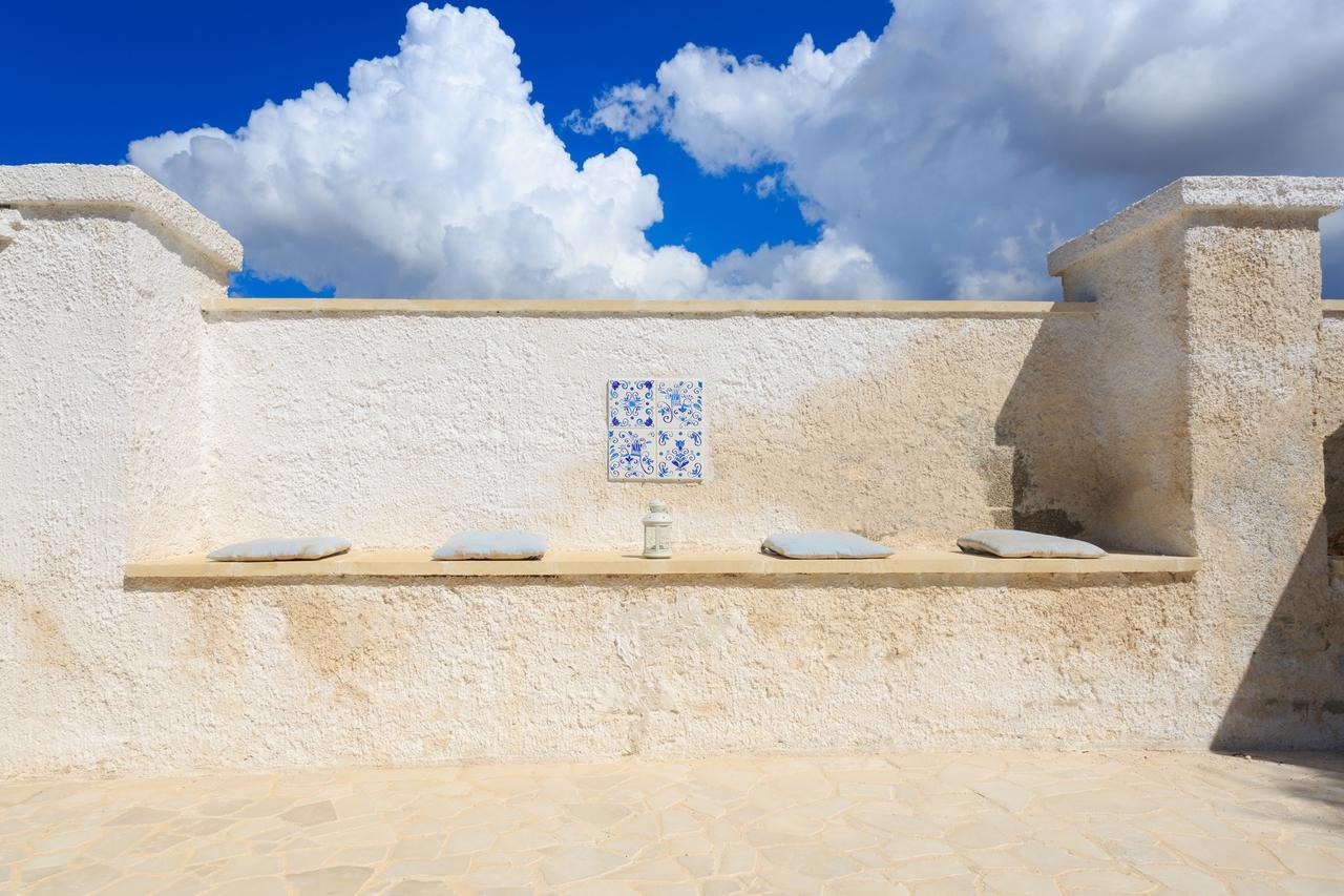 Trullo E Appartamenti Al Mare Torre San Giovanni Ugento Exterior foto