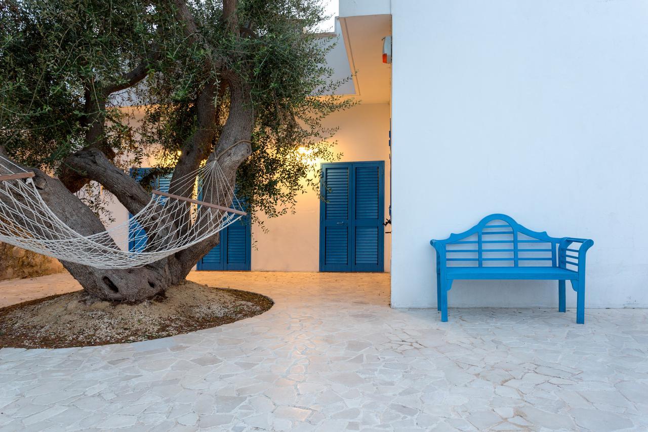 Trullo E Appartamenti Al Mare Torre San Giovanni Ugento Exterior foto